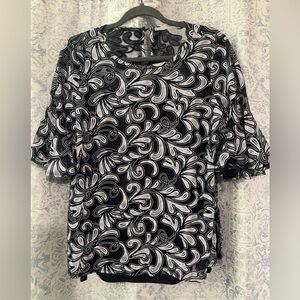 Classy!!! Navy and White blouse. Navy shell, very good used condition. Large.